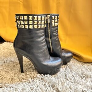 Michael Kors ankle boots sz 7.5